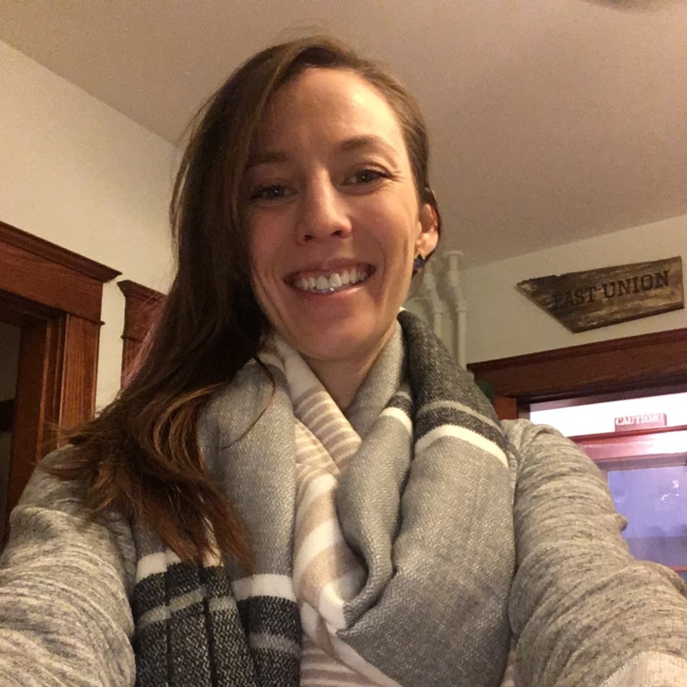 Meet your Posher, Carlie